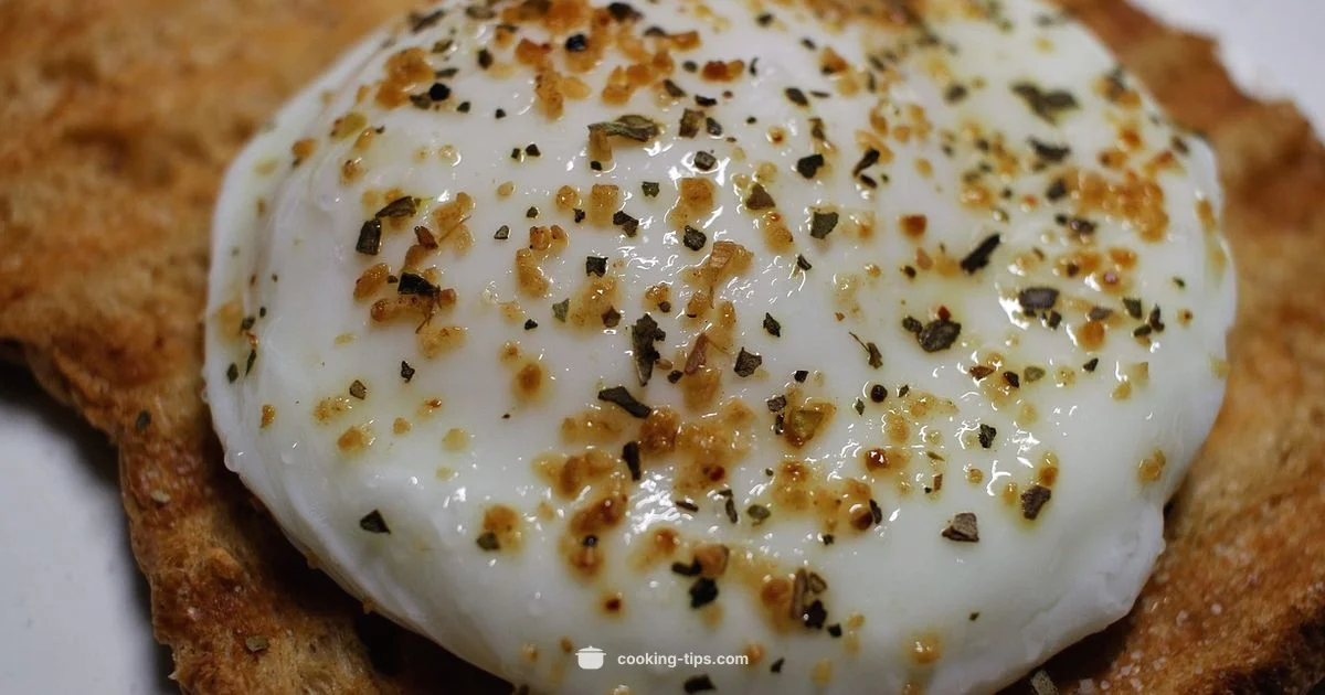 Perfect Poached Eggs - Cooking Tips