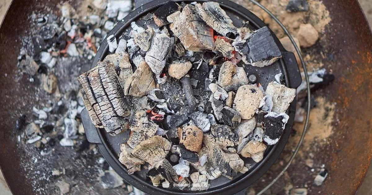 Dutch Oven Essentials Dutch Oven Essentials - Cooking Tips